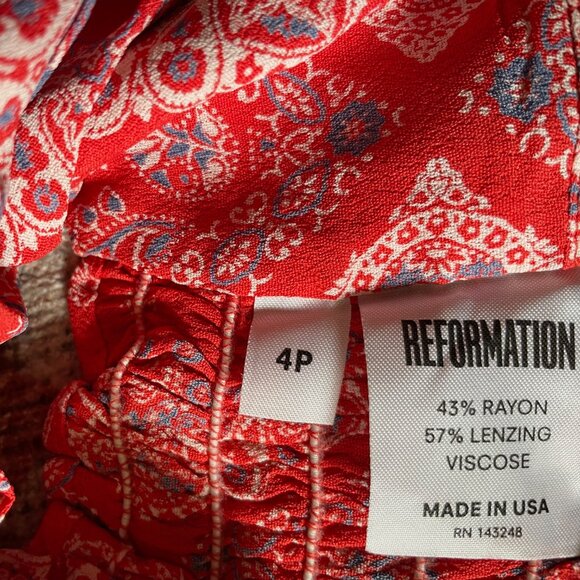 Reformation Petite Clinton Two Piece Set in Elm - Picture 4 of 4